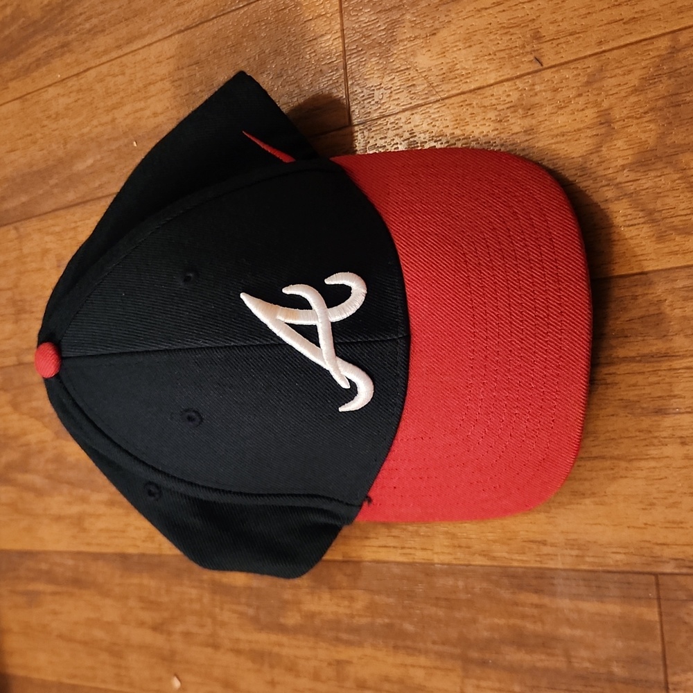 NWOT  Atlanta Braves Nike hat
